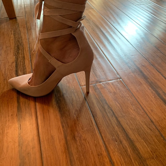 Blush high heels - Picture 2 of 5